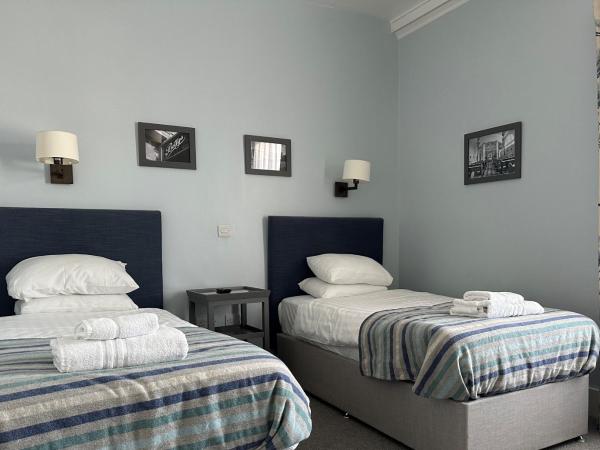 The Bar Convent Guest House : photo 10 de la chambre chambre lits jumeaux supérieure