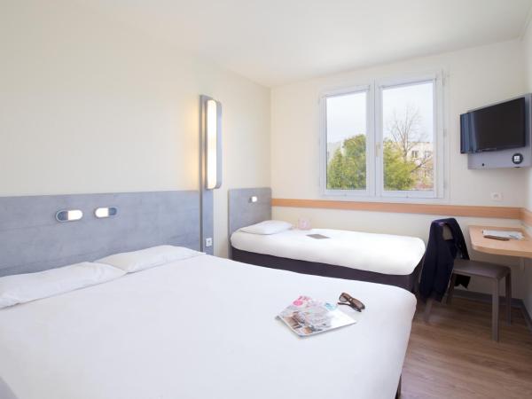 ibis budget Aubagne Paluds Agora : photo 3 de la chambre chambre triple