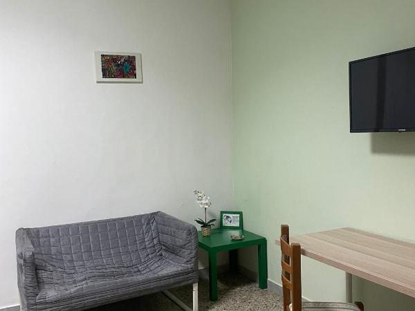 Beteyà Hostel Don Bosco : photo 3 de la chambre grande chambre double ou lits jumeaux