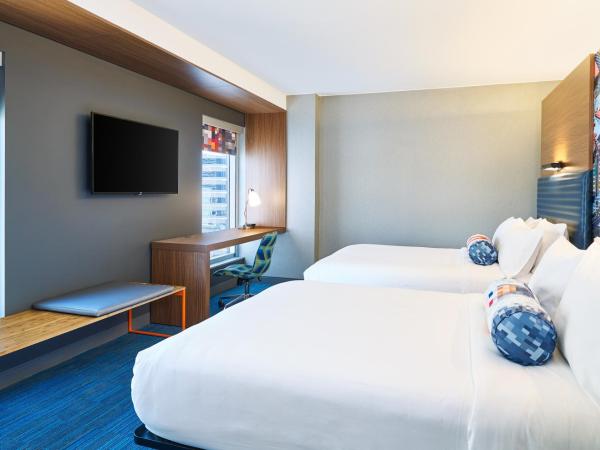 Aloft Austin Downtown : photo 1 de la chambre double queen view room, guest room, 2 queen, city view