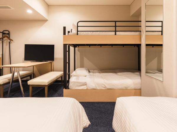 Sotetsu Fresa Inn Tokyo-Toyocho : photo 1 de la chambre chambre quadruple Économique