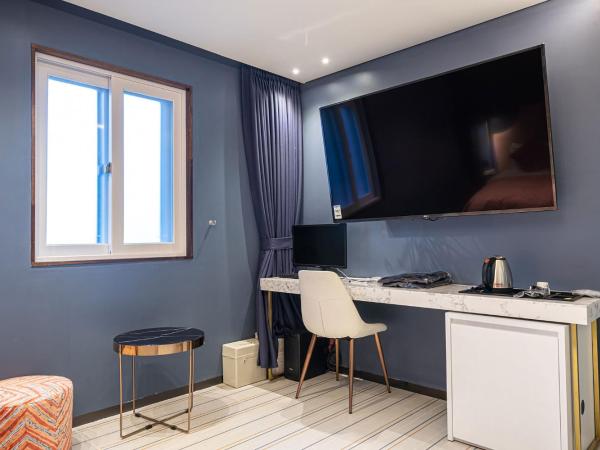 Jongno Olive Hotel : photo 9 de la chambre suite avec balcon