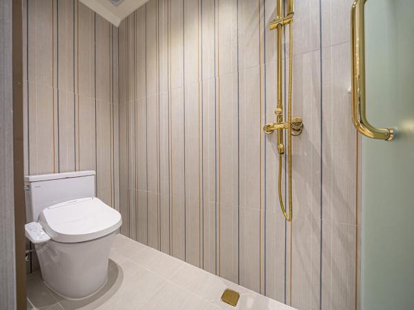 Jongno Olive Hotel : photo 6 de la chambre suite avec balcon