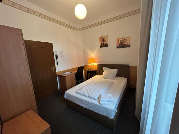 Hotel Adam : photo 4 de la chambre chambre simple