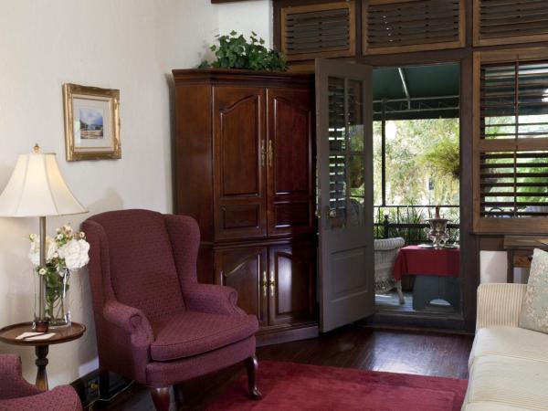 Park Plaza Hotel Orlando - Winter Park : photo 3 de la chambre chambre lit king-size avec balcon - vue sur rue