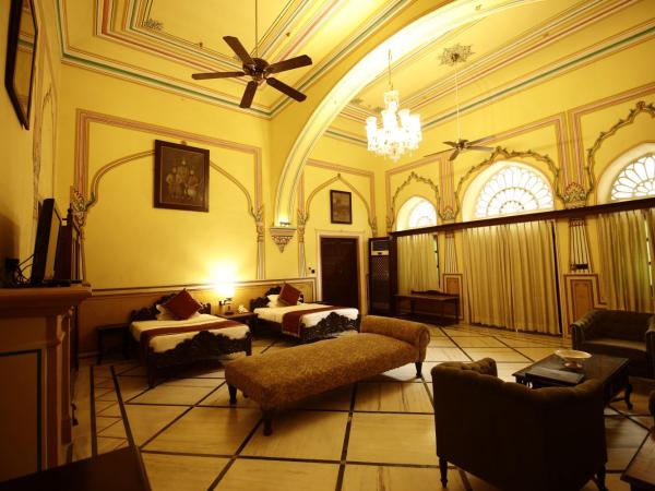 Hotel Narain Niwas Palace : photo 7 de la chambre kanota suite-  free early check in by 3 hours (subject to room availability),complimentary welcome drink,10% discount on food in imperial lancers,10% discount on spa