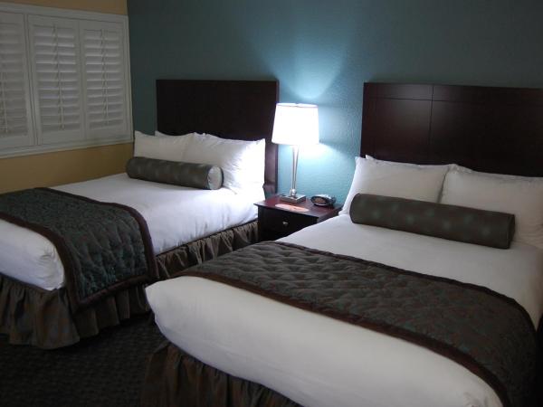 Best Western Plus Casino Royale - Center Strip : photo 5 de la chambre chambre standard avec 2 lits doubles (aucuns frais de service + parking gratuit)