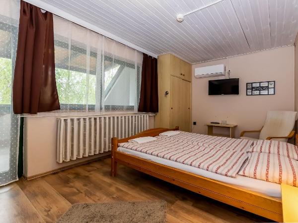 Csillagtúra Panzió : photo 1 de la chambre chambre standard lit queen-size