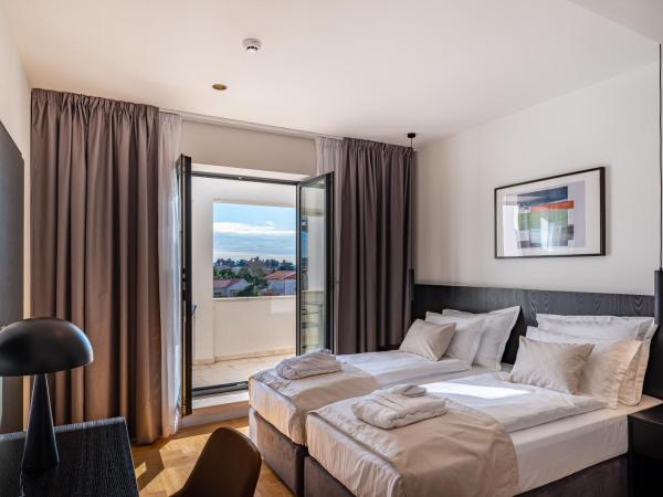 Miramare Hotel : photo 9 de la chambre chambre lits jumeaux avec balcon