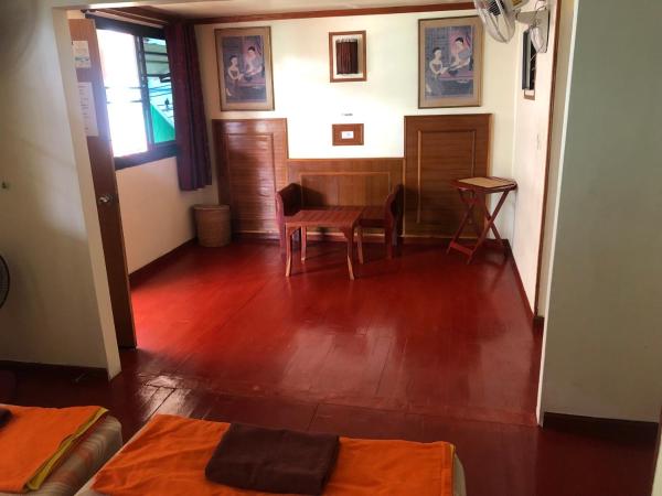 Phi Phi Dream Guest House : photo 8 de la chambre large twin room with fan