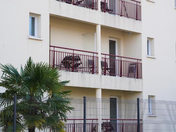 Apparts Confort 87 : photo 5 de la chambre appartement avec balcon