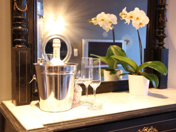 Balance Home : photo 5 de la chambre chambre lit king-size de luxe - vue sur rivière