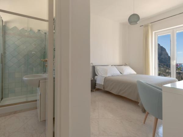 Albergo La Prora : photo 5 de la chambre chambre deluxe