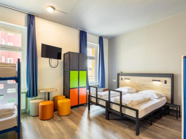 a&o Dortmund Hauptbahnhof : photo 3 de la chambre chambre familiale (6 adultes)