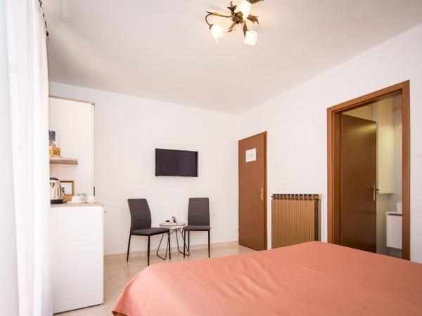 Villa Matohanca : photo 5 de la chambre chambre double avec balcon - vue sur mer