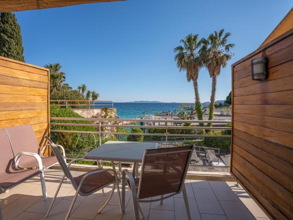 Hotel Le Grand Pavois : photo 1 de la chambre chambre familiale - vue sur mer