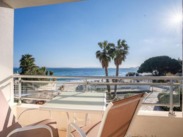 Hotel Le Grand Pavois : photo 2 de la chambre chambre double deluxe avec balcon - vue sur mer