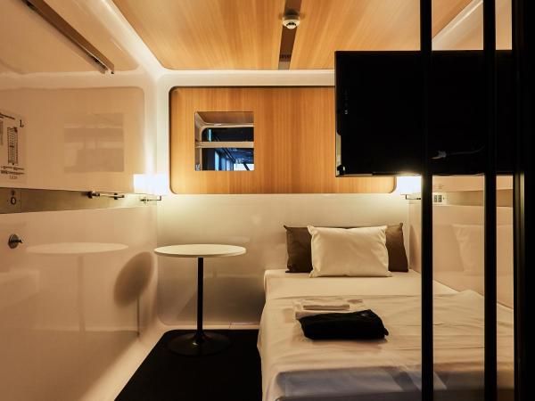 First Cabin Nishi Umeda : photo 4 de la chambre cabine première classe - réservée aux femmes