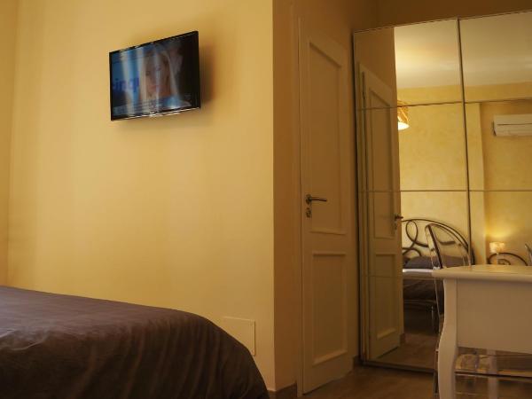 B&B Terrazza Belfiore : photo 6 de la chambre chambre double supérieure avec balcon