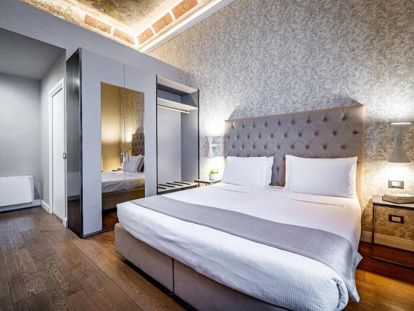 Martelli 6 Suite & Apartments : photo 3 de la chambre chambre double supérieure