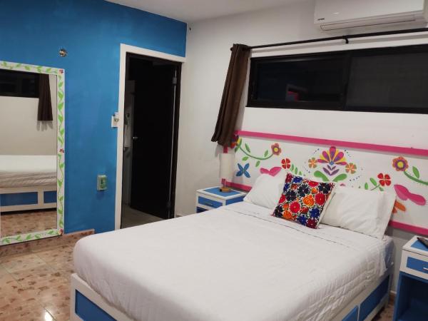 T´úubul K´iin Bed & Breakfast : photo 4 de la chambre chambre double avec salle de bains privative