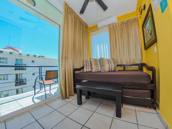 Hotel Suites Nadia Puerto Vallarta : photo 6 de la chambre appartement 1 chambre avec balcon - vue sur océan