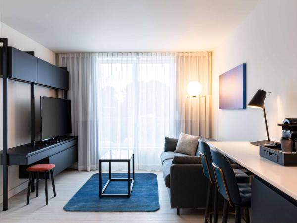 Residence Inn Ghent by Marriott : photo 4 de la chambre suite 1 chambre avec 1 lit king-size et canapé-lit