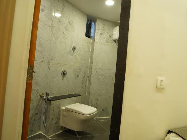 HOTEL RICHIE RICH : photo 7 de la chambre chambre familiale deluxe