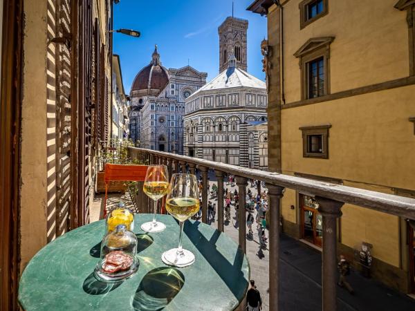 Luxury Bed and Breakfast Cerretani Palace : photo 5 de la chambre suite junior avec balcon