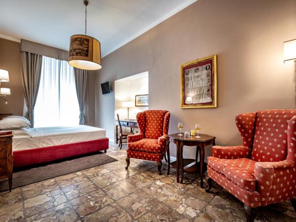 B&B Cerretani Palace : photo 4 de la chambre chambre double ou lits jumeaux supérieure avec vue sur ville