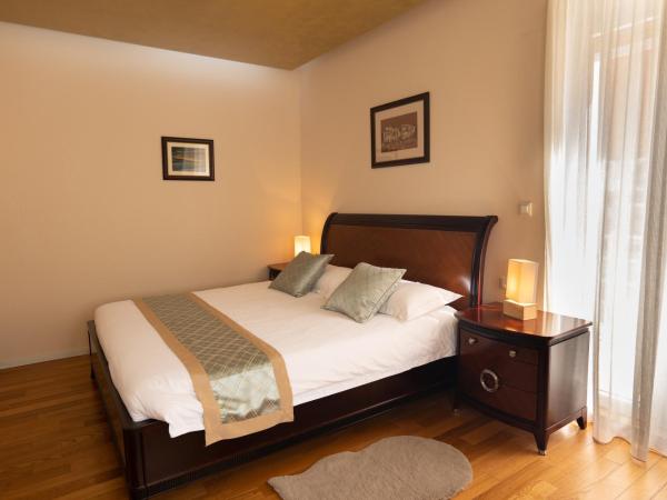 Scallop Regent Rooms : photo 3 de la chambre chambre double confort avec balcon