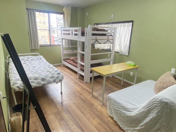 Bonfire Hostel Osaka : photo 1 de la chambre chambre familiale