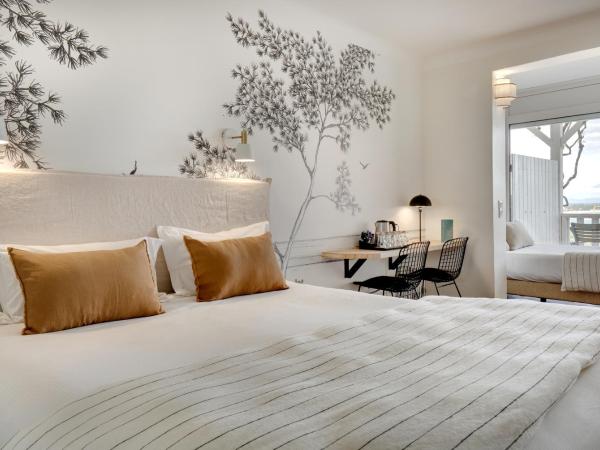 Hôtel & Spa Les Mouettes : photo 1 de la chambre chambre familiale - vue sur mer