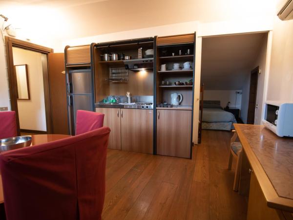 Residence La Fenice : photo 4 de la chambre appartement