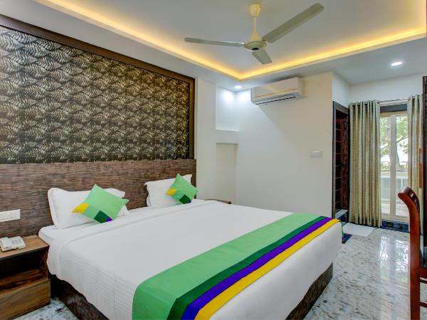 Treebo Love Shore Residency, Near Lakeshore Hospital : photo 1 de la chambre chambre double standard