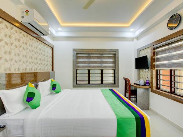 Treebo Love Shore Residency, Near Lakeshore Hospital : photo 2 de la chambre chambre double supérieure