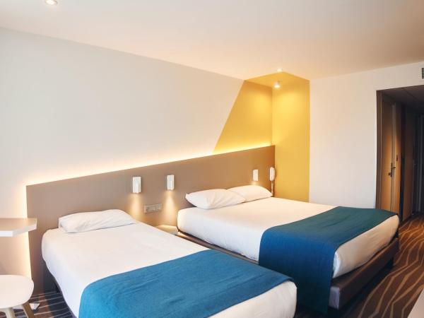 Hotel Le Quetzal : photo 4 de la chambre chambre triple avec balcon