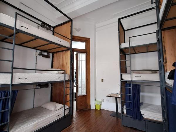 bill and bill hostel : photo 6 de la chambre lit superposé dans dortoir pour femmes 