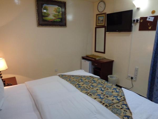 Deira Palace Hotel : photo 1 de la chambre chambre simple standard