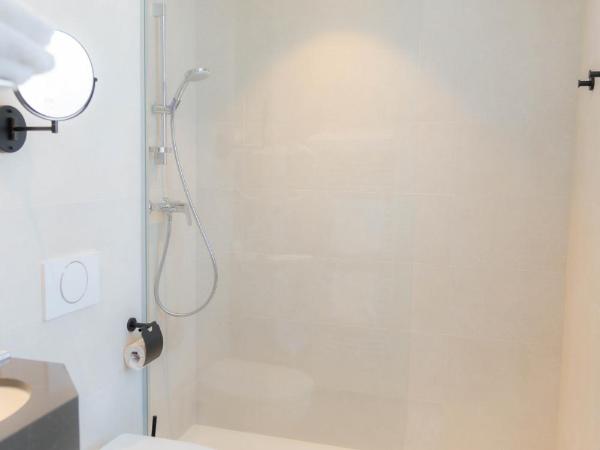 Golden Tree Hotel : photo 6 de la chambre chambre triple en duplex 