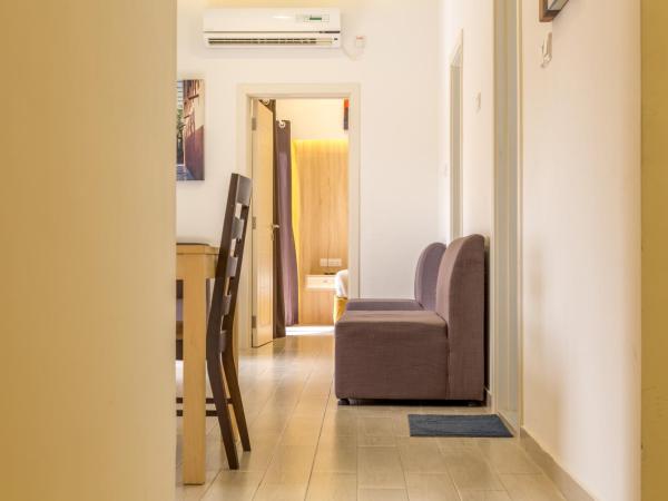 24 Gold Hotel : photo 3 de la chambre chambre familiale