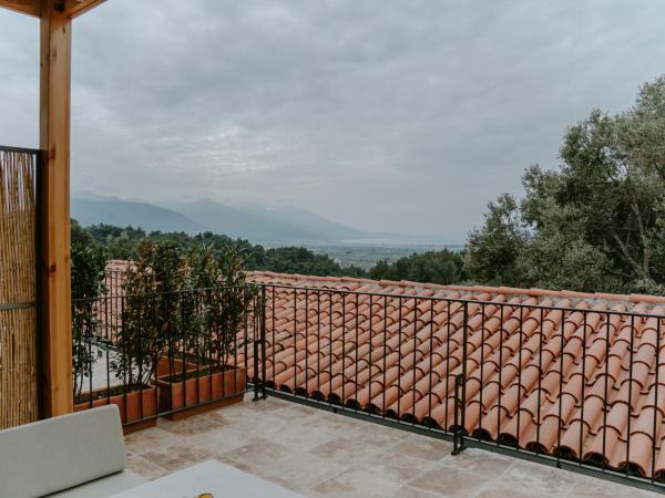 Çiy Restaurant & Konukevi : photo 5 de la chambre chambre double avec balcon - vue sur mer