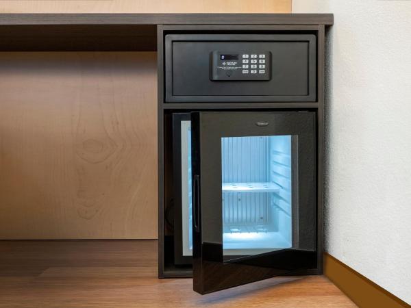 ibis Locarno : photo 6 de la chambre chambre double cinéma