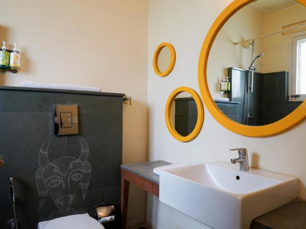 Bloom Boutique l Signature Towers : photo 5 de la chambre chambre lit king-size deluxe