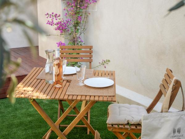 Maison d'Hôtes L'Espigoulié : photo 9 de la chambre chambre double avec patio