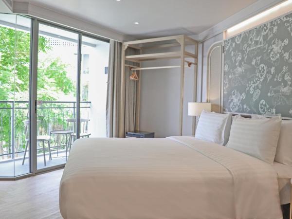 The Quarter Chaophraya by UHG : photo 1 de la chambre suite quarter 1 chambre avec balcon et lit king-size