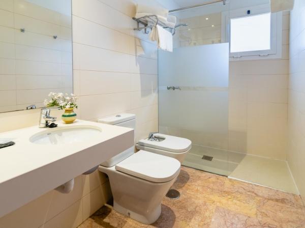 Hotel Riad Arruzafa : photo 1 de la chambre chambre lits jumeaux avec parking