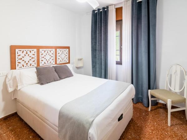 Hotel Riad Arruzafa : photo 9 de la chambre apartment ground floor and parking views