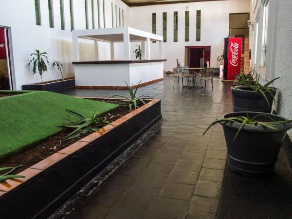 Hotel Jorges Morelia : photo 2 de la chambre chambre double ou lits jumeaux