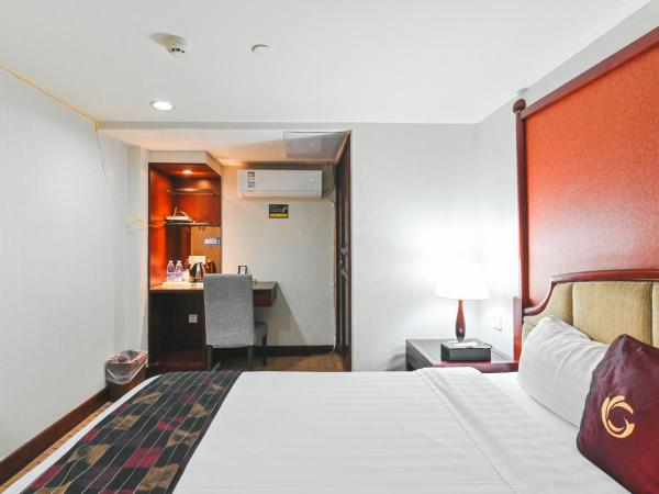 Royal Plaza Hotel : photo 1 de la chambre special king bed - no window